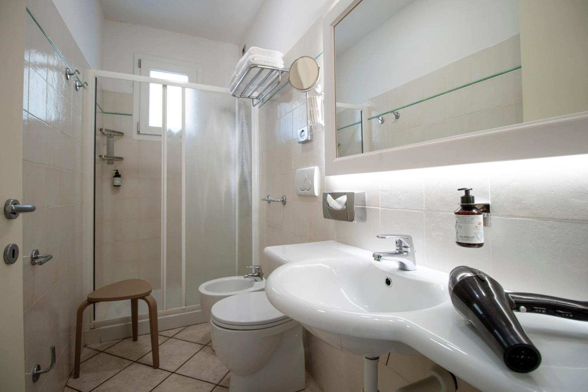 Hotel Liliana Диано-Марина Номер фото